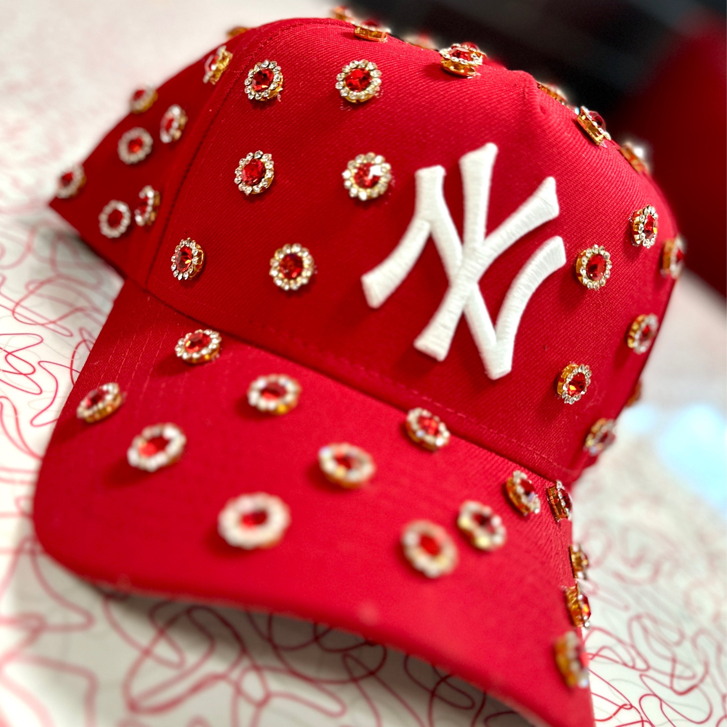 Red NY Embellished Cap MoMA NY Yankees Adjustable Baseball Cap - Scarlet – MoMA  main image 3